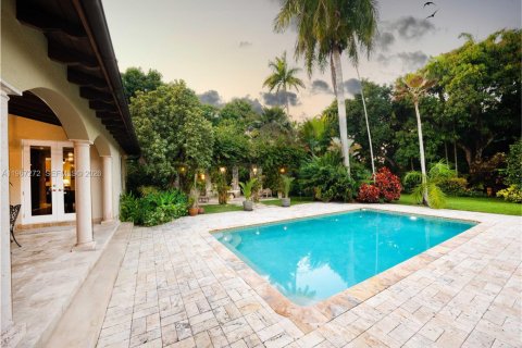 Купить виллу или дом в Майами, Флорида 6 спален, 490.52м2, № 2028575 - фото 7