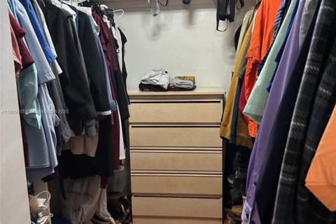 Villa ou maison à vendre à Homestead, Floride: 6 chambres, 270.25 m2 № 1930005 - photo 17