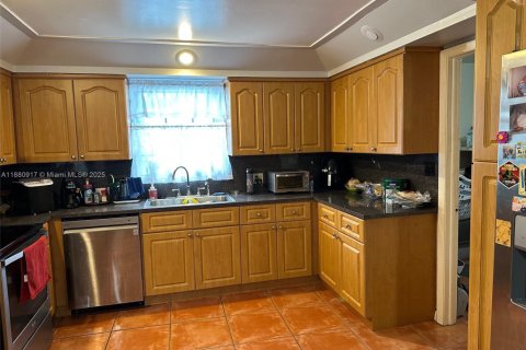 Villa ou maison à vendre à Homestead, Floride: 6 chambres, 270.25 m2 № 1930005 - photo 8