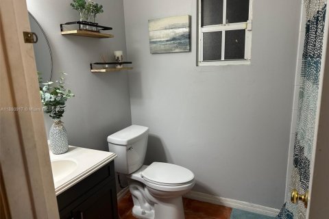 Villa ou maison à vendre à Homestead, Floride: 6 chambres, 270.25 m2 № 1930005 - photo 24