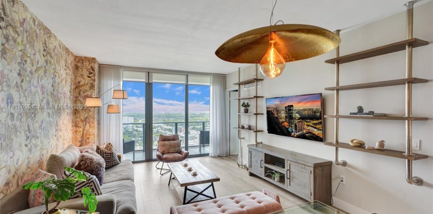 Condo à Miami, Floride, 1 chambre  № 1935979