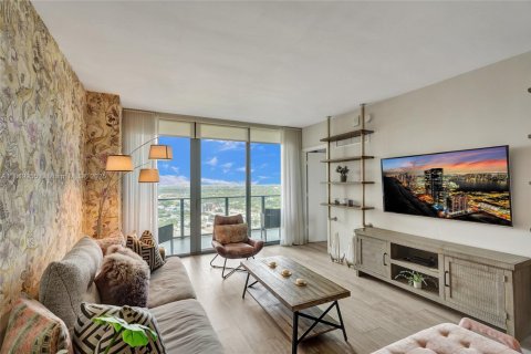 Copropriété à louer à Miami, Floride: 1 chambre, 68.47 m2 № 1935979 - photo 2