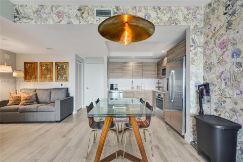 Copropriété à louer à Miami, Floride: 1 chambre, 68.47 m2 № 1935979 - photo 11