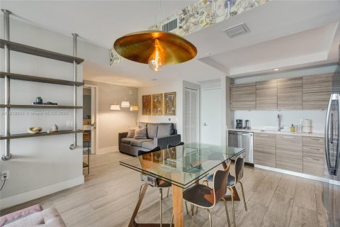 Copropriété à louer à Miami, Floride: 1 chambre, 68.47 m2 № 1935979 - photo 12