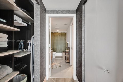 Copropriété à louer à Miami, Floride: 1 chambre, 68.47 m2 № 1935979 - photo 28