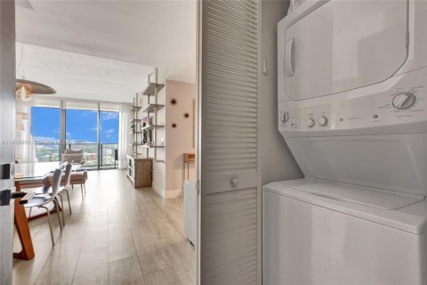 Copropriété à louer à Miami, Floride: 1 chambre, 68.47 m2 № 1935979 - photo 30