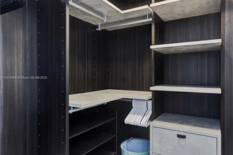 Copropriété à louer à Miami, Floride: 1 chambre, 68.47 m2 № 1935979 - photo 26