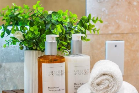 Copropriété à louer à Miami Beach, Floride: 3 chambres, 170.38 m2 № 1995376 - photo 27