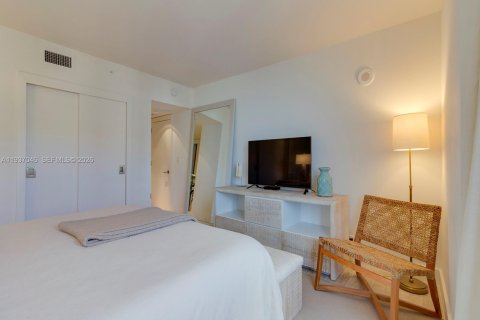 Copropriété à louer à Miami Beach, Floride: 3 chambres, 170.38 m2 № 1995376 - photo 9