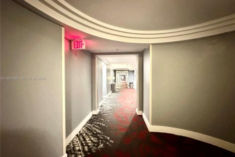 Condominio en venta en Fort Lauderdale, Florida, 1 dormitorio, 31.68 m2 № 1986728 - foto 8