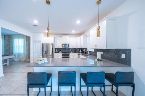 Villa ou maison à vendre à Davenport, Floride: 6 chambres, 357.02 m2 № 2349526 - photo 18