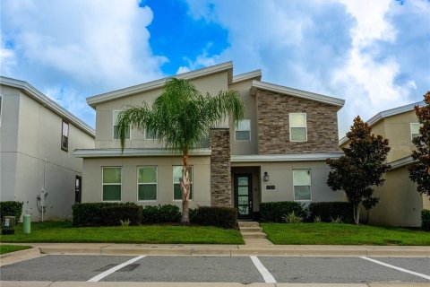 House in Davenport, Florida 6 bedrooms, 357.02 sq.m. № 2349526