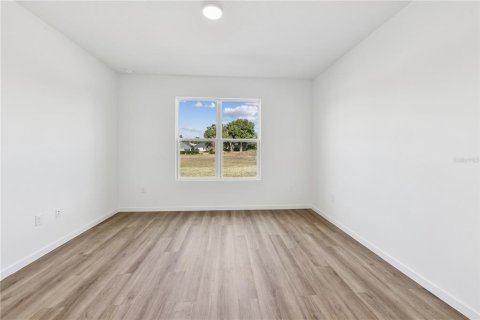 House in Dunnellon, Florida 3 bedrooms, 161.84 sq.m. № 2227710 - photo 6