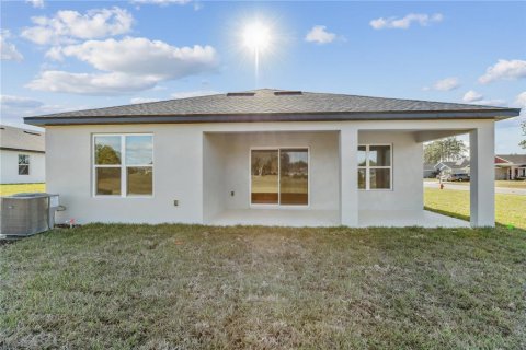 House in Dunnellon, Florida 3 bedrooms, 161.84 sq.m. № 2227710 - photo 14