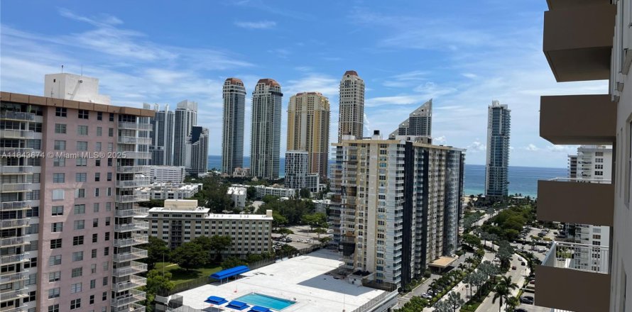 Apartamento en Sunny Isles Beach, Florida 1 dormitorio, 102.19 m2 № 1842513