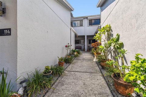 Touwnhouse à vendre à Tampa, Floride: 3 chambres, 173.36 m2 № 1907509 - photo 4
