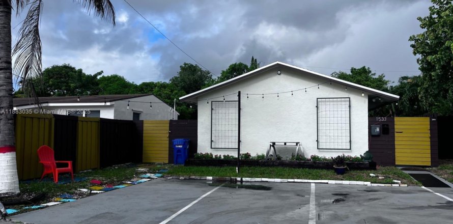 Commercial property in Fort Lauderdale, Florida 119.84 sq.m. № 1929647