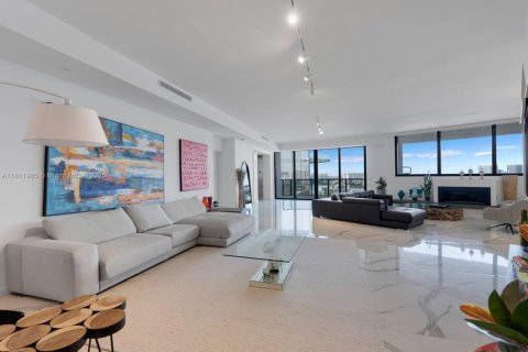 Condo in Sunny Isles Beach, Florida, 4 bedrooms  № 1762439 - photo 9