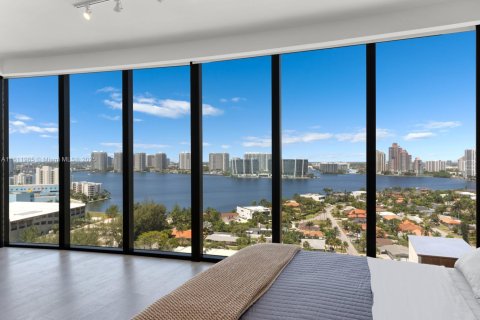 Condo in Sunny Isles Beach, Florida, 4 bedrooms  № 1762439 - photo 18