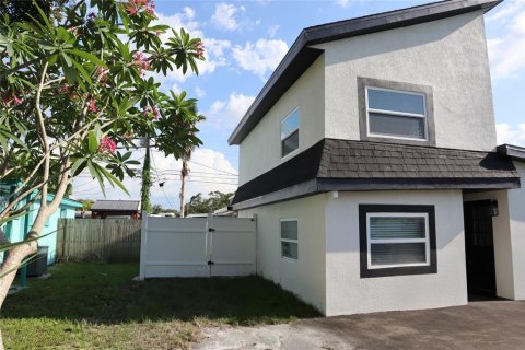 Casa en venta en Seminole, Florida, 3 dormitorios, 139.35 m2 № 1803315 - foto 3