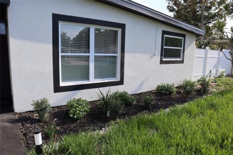 Casa en venta en Seminole, Florida, 3 dormitorios, 139.35 m2 № 1803315 - foto 4