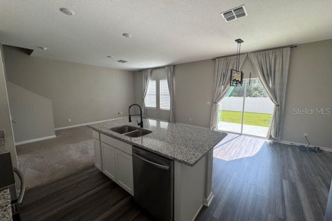 Villa ou maison à louer à Dade City, Floride: 3 chambres, 169.64 m2 № 2408507 - photo 6