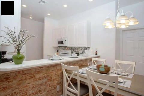 Condo in Davenport, Florida, 3 bedrooms  № 1378052 - photo 16