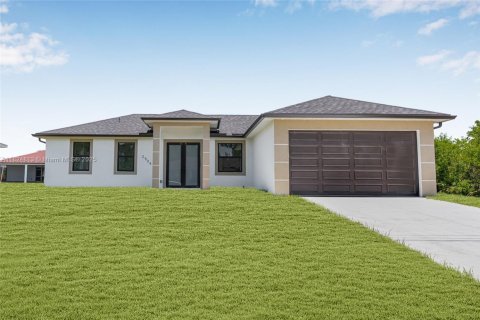 Купить виллу или дом в Лихай-Эйкерс, Флорида 3 спальни, 132.39м2, № 1936790 - фото 1