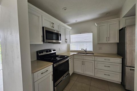 Touwnhouse à louer à Davenport, Floride: 3 chambres, 167.69 m2 № 1905128 - photo 11