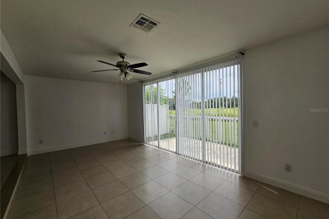 Touwnhouse à louer à Davenport, Floride: 3 chambres, 167.69 m2 № 1905128 - photo 9