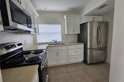 Touwnhouse à louer à Davenport, Floride: 3 chambres, 167.69 m2 № 1905128 - photo 12