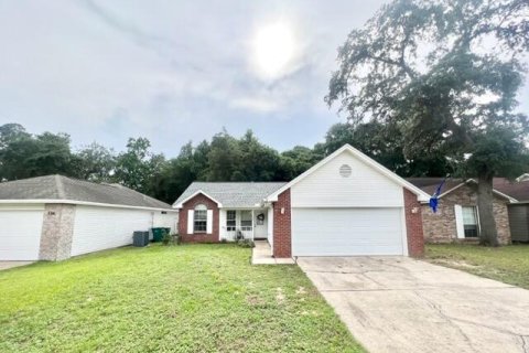 Villa ou maison à louer à Niceville, Floride: 3 chambres, 114.64 m2 № 589930 - photo 1