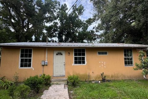 House in Lakeland, Florida 4 bedrooms, 111.48 sq.m. № 1841651 - photo 1