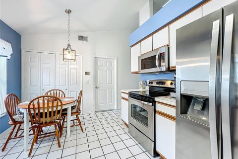 Casa en venta en Orlando, Florida, 3 dormitorios, 132.01 m2 № 1866800 - foto 10
