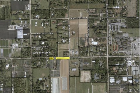 Commercial property in Homestead, Florida № 2009212 - photo 4