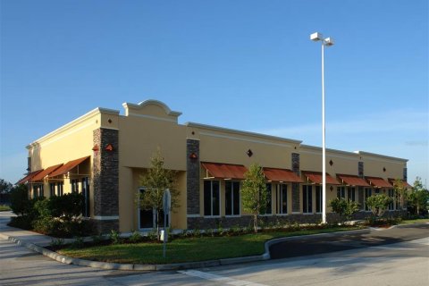Commercial property in Altamonte Springs, Florida 599.03 sq.m. № 2384483 - photo 2