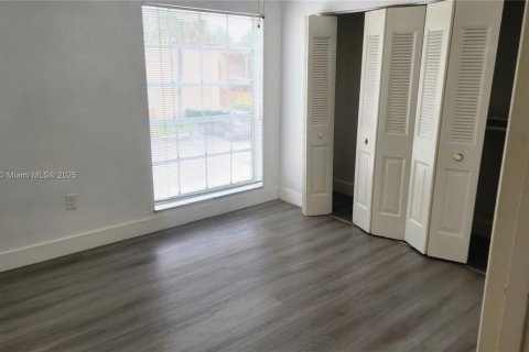 Copropriété à louer à Miami Lakes, Floride: 2 chambres, 75.81 m2 № 1896440 - photo 19