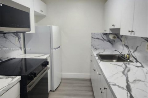 Copropriété à louer à Miami Lakes, Floride: 2 chambres, 75.81 m2 № 1896440 - photo 7
