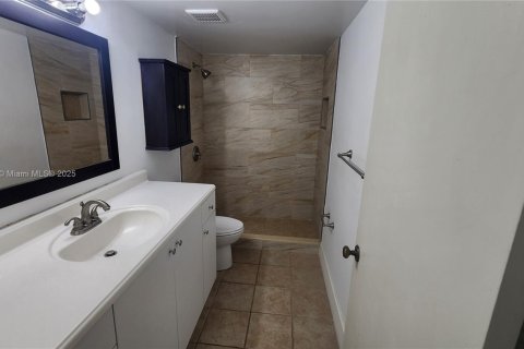 Copropriété à louer à Miami Lakes, Floride: 2 chambres, 75.81 m2 № 1896440 - photo 17