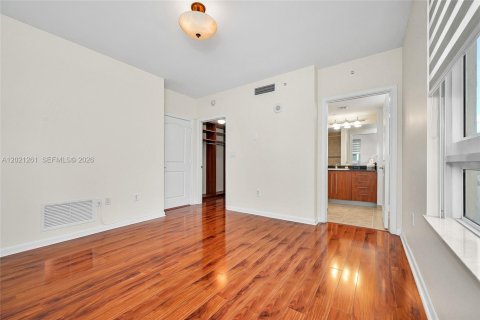 Copropriété à louer à Miami, Floride: 2 chambres, 107.3 m2 № 2153878 - photo 18