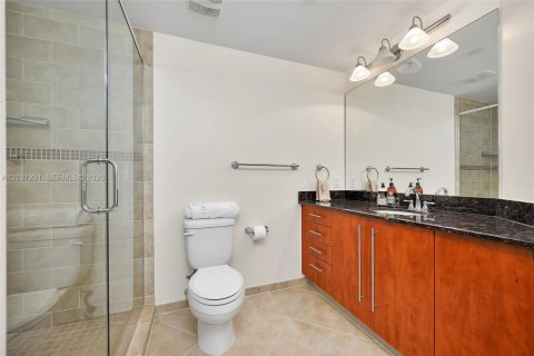 Copropriété à louer à Miami, Floride: 2 chambres, 107.3 m2 № 2153878 - photo 25