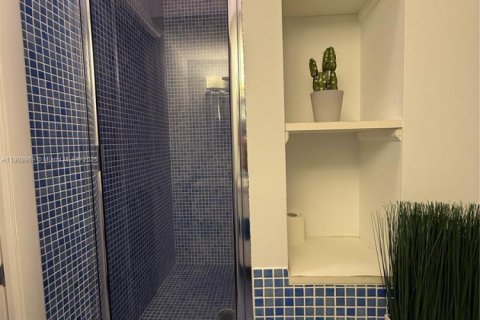 Copropriété à louer à Surfside, Floride: 1 chambre, 86.31 m2 № 2039804 - photo 29