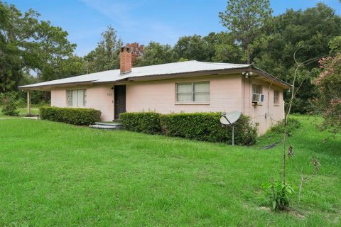 House in Wildwood, Florida 2 bedrooms, 153.94 sq.m. № 2289688 - photo 9