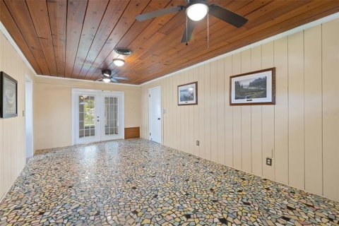 House in Dunedin, Florida 2 bedrooms, 103.49 sq.m. № 1819039 - photo 15