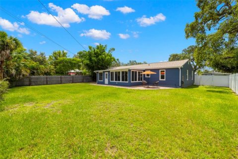House in Dunedin, Florida 2 bedrooms, 103.49 sq.m. № 1819039 - photo 26