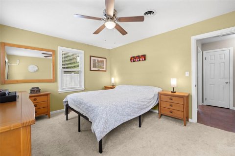 House in Dunedin, Florida 2 bedrooms, 103.49 sq.m. № 1819039 - photo 18