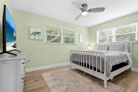 House in Sarasota, Florida 4 bedrooms, 224.92 sq.m. № 2151878 - photo 30