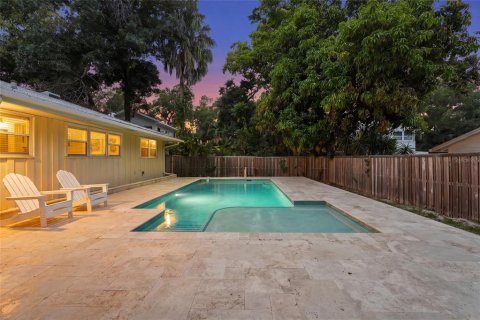 House in Sarasota, Florida 4 bedrooms, 224.92 sq.m. № 2151878 - photo 3