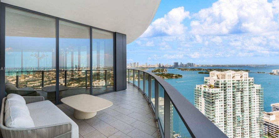 Condo à Miami Beach, Floride, 3 chambres № 2044896