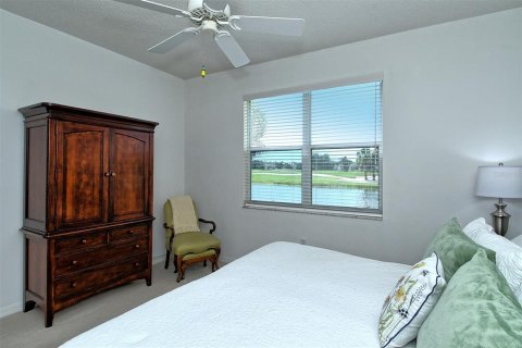 Condo in Sarasota, Florida, 2 bedrooms  № 2393766 - photo 25